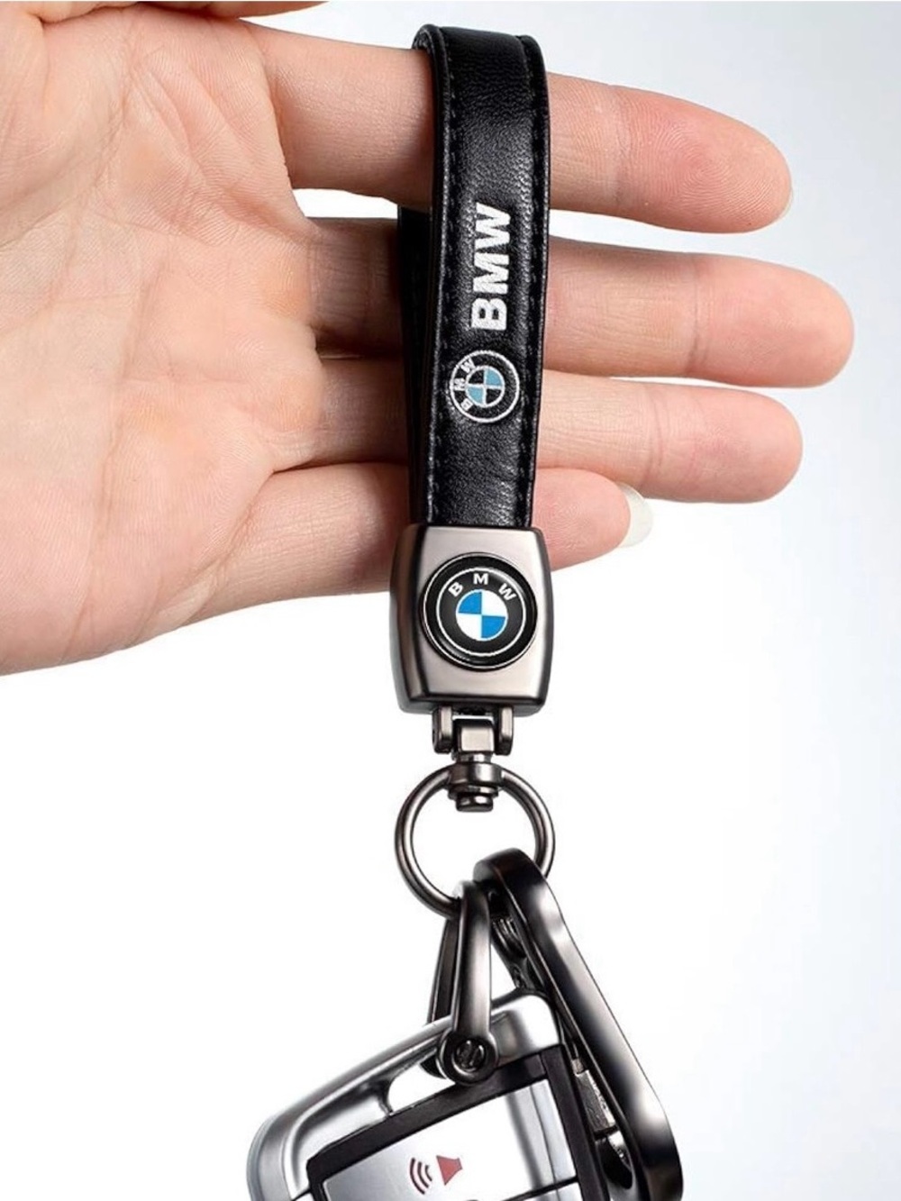 🏁 BMW KEYCHAIN 🔑 | Car Guy/Girl Essential! 🚘✨ - Picture 3 of 5